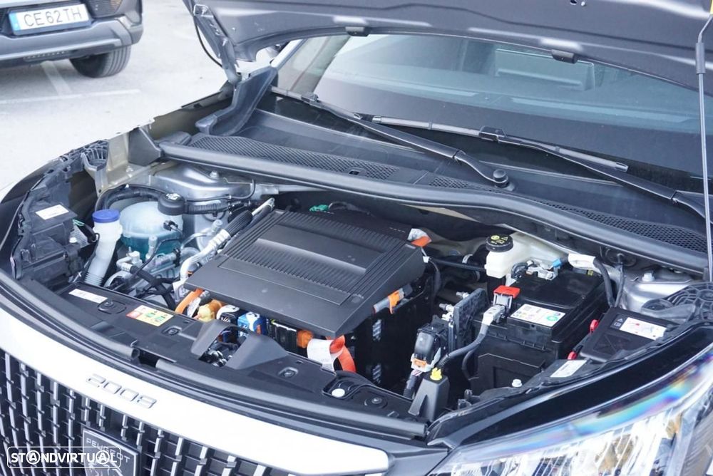 Peugeot e-2008 54 kWh Allure - 42