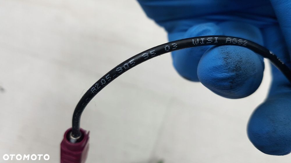 mercedes c klasa w205 antena bluetooth wzmacniacz - 4