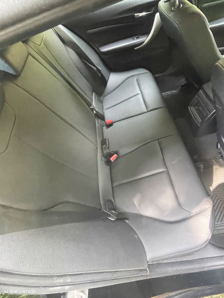 BMW 116 d EfficientDynamics Edition Sport Line - 23