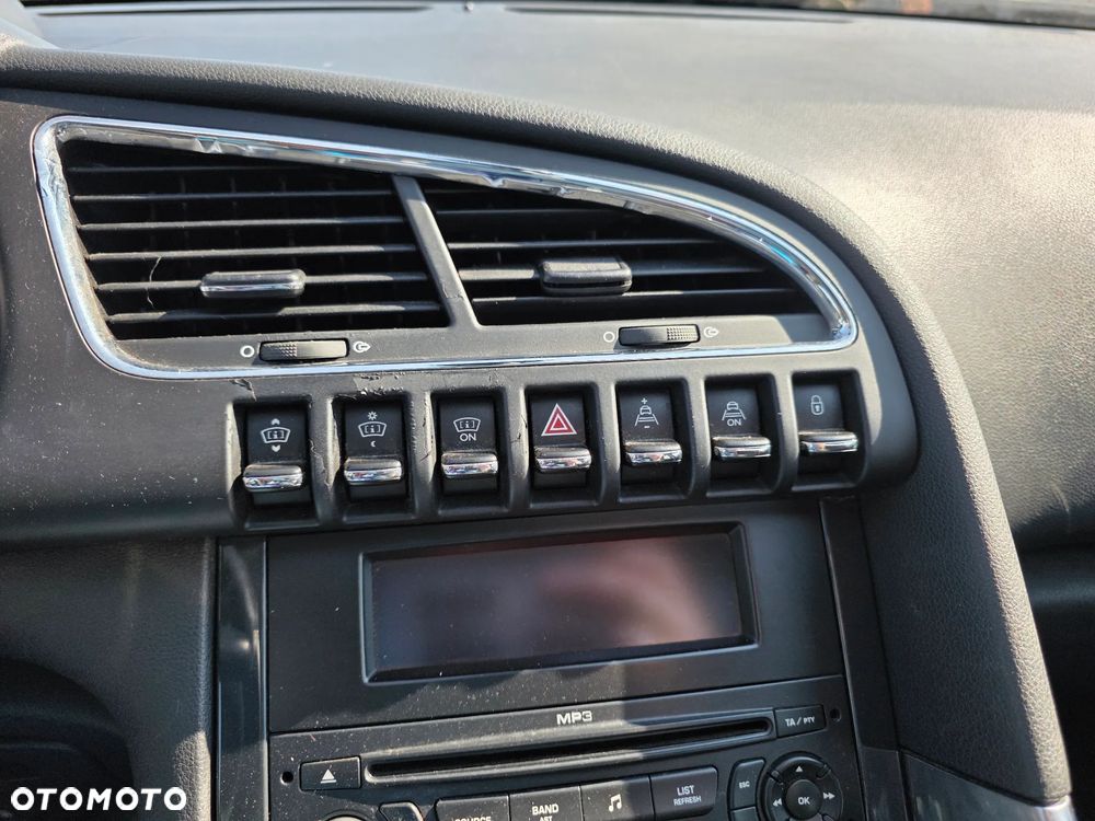 Peugeot 3008 1.6 Premium+ - 12