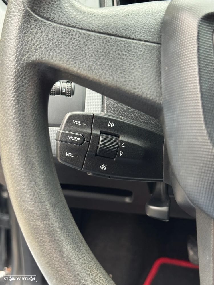 SEAT Ibiza 1.4 16V Reference - 8