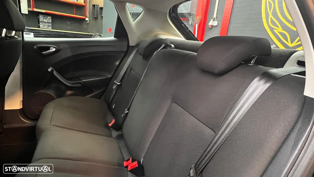 SEAT Ibiza 1.6 TDI FR - 40