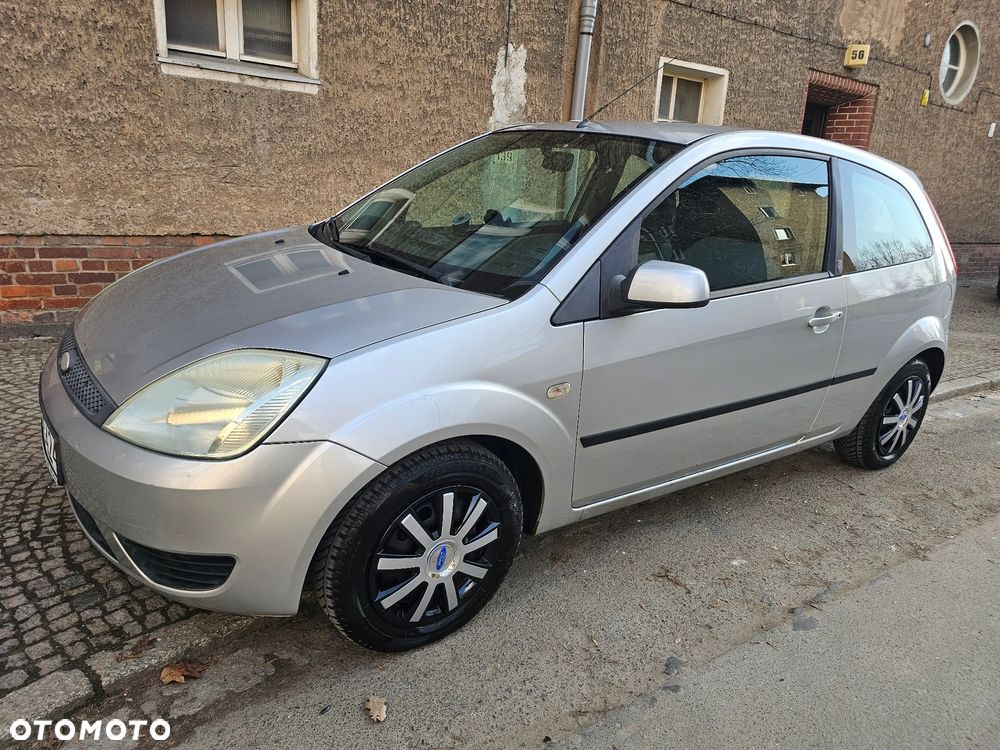 Ford Fiesta 1.3 Ghia - 4