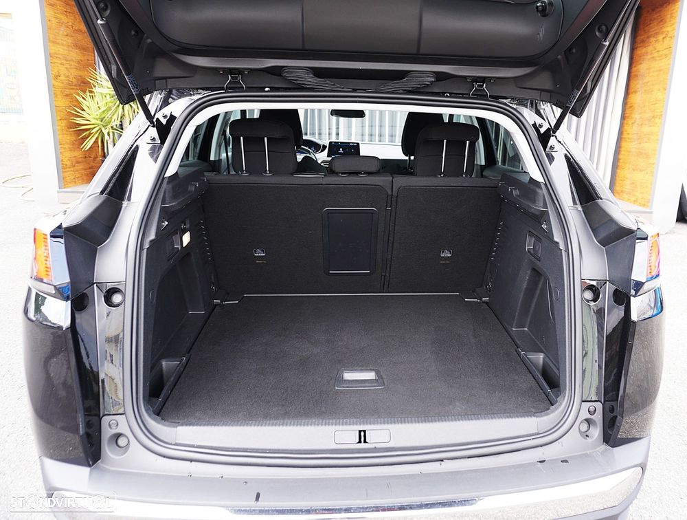 Peugeot 3008 PureTech 130 Stop & Start GPF EAT8 Active — fotografia 7