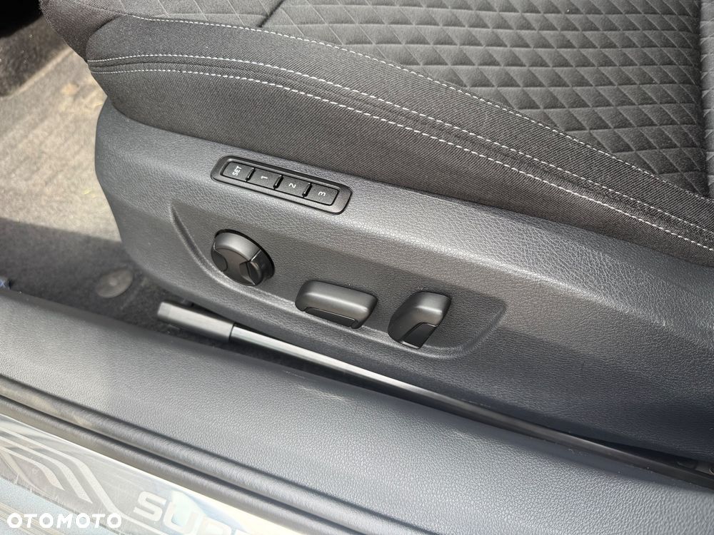 Skoda Superb Combi 1.8 TSI DSG Ambition - 17