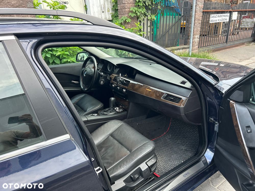 BMW Seria 5 525d - 7