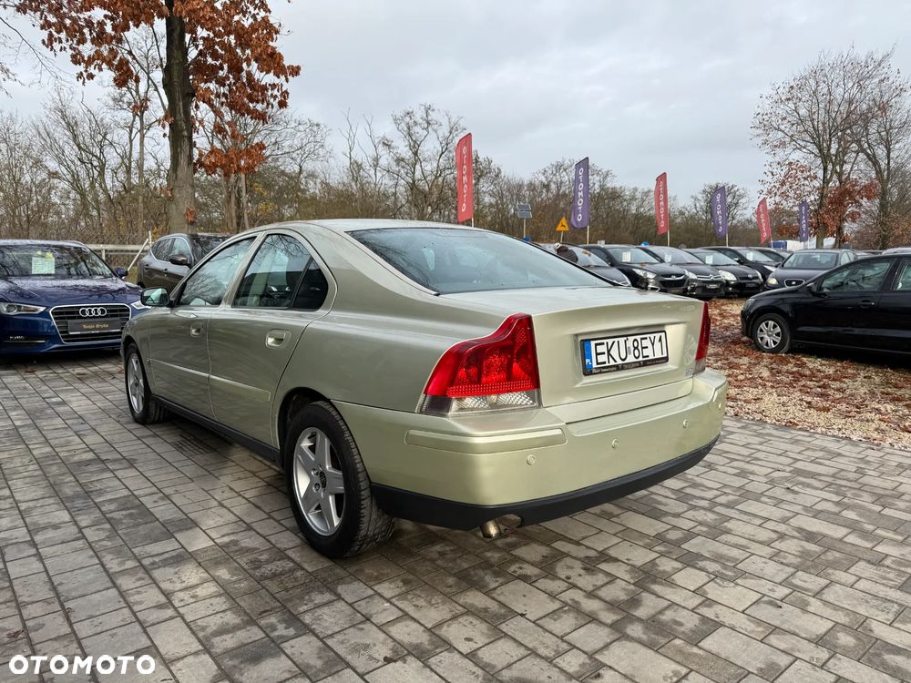 Volvo S60 2.4D5 Rubin - 13