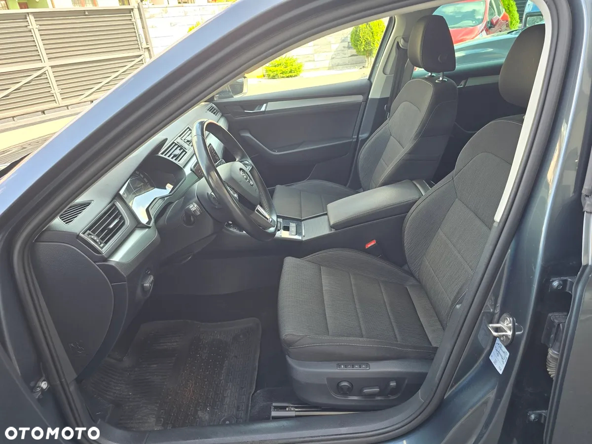 Skoda Superb 2.0 TDI Ambition DSG7 - 7