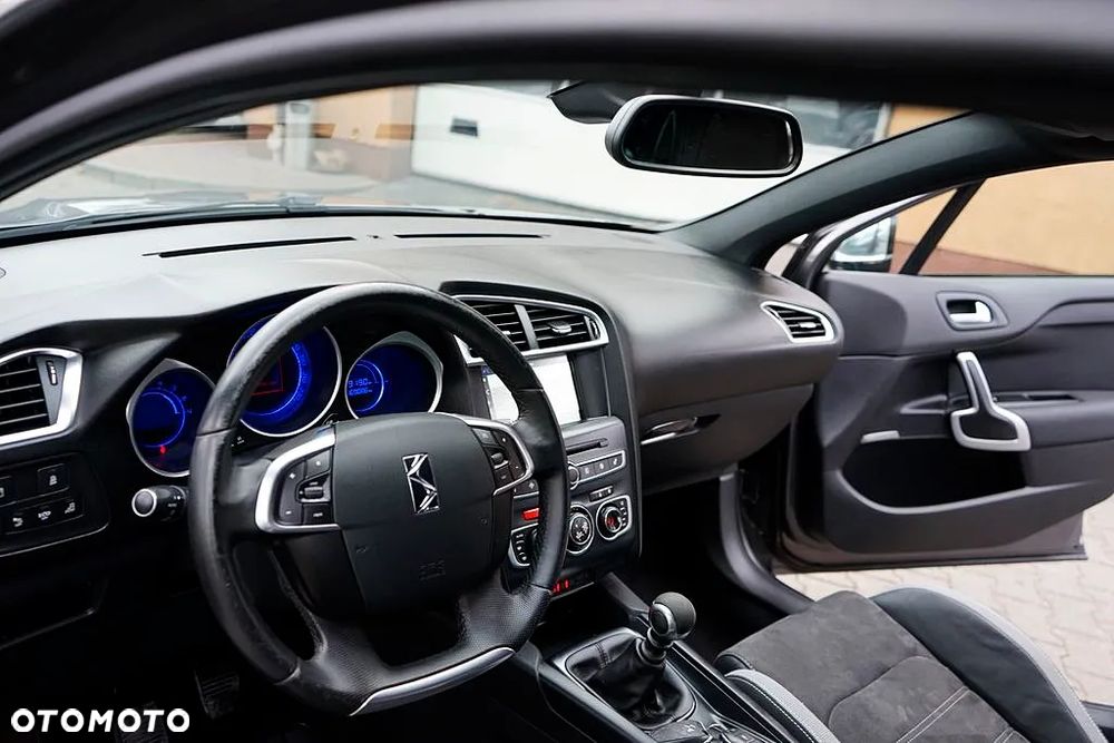 DS Automobiles DS 4 - 16