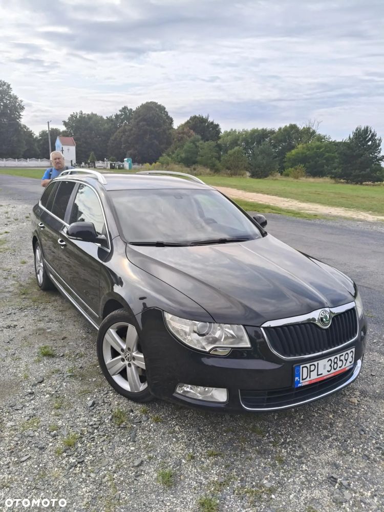 Skoda Superb 2.0 TDI Elegance - 3