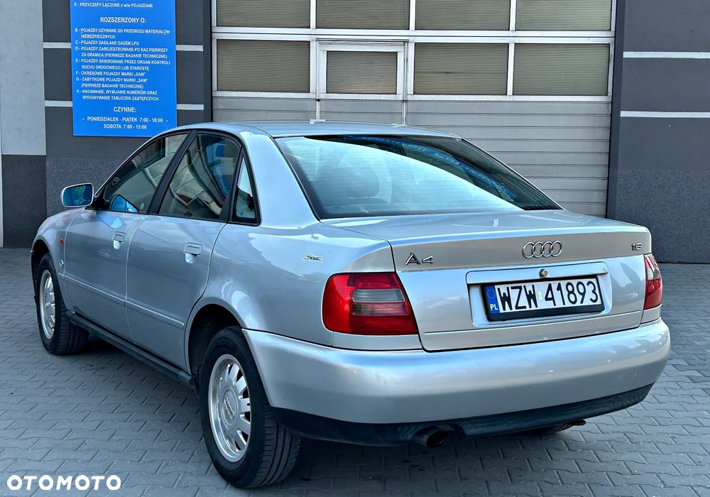 Audi A4 Limousine - 14