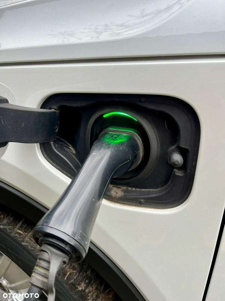 Volvo XC 40 T5 Plug-In Hybrid R-Design - 39