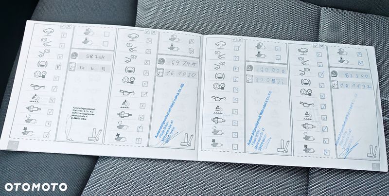 BMW X1 sDrive18i xLine - 32