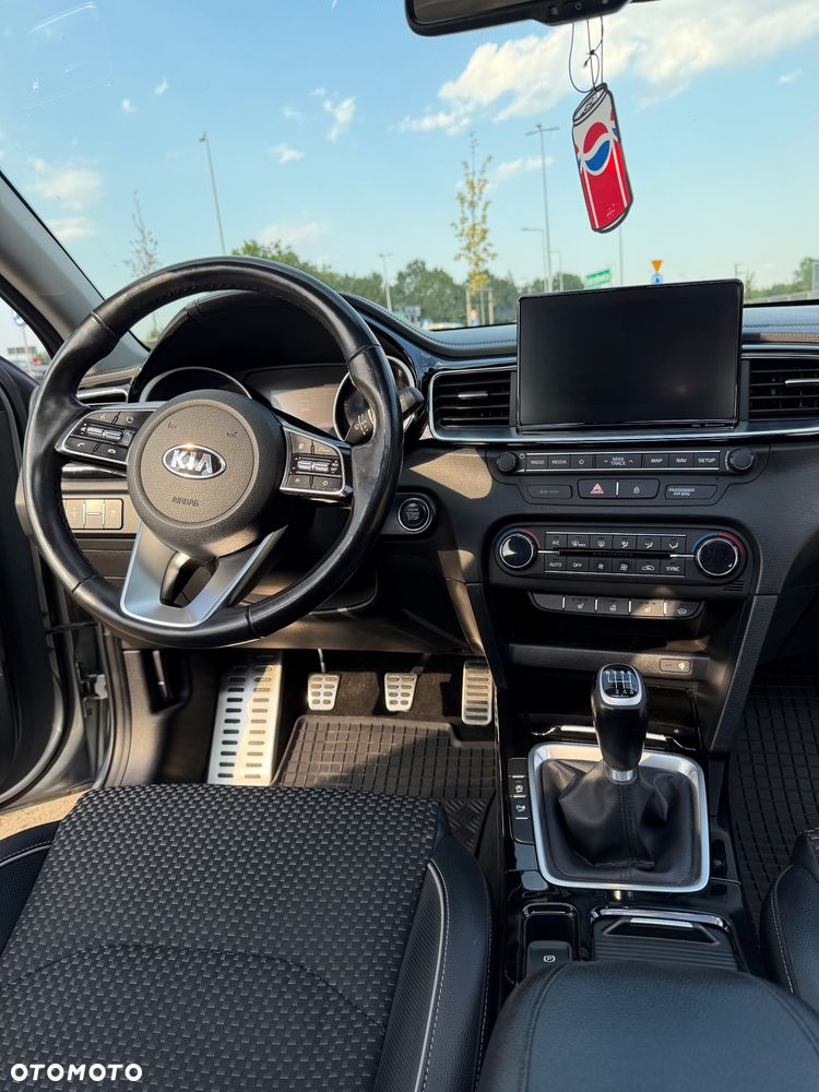 Kia Ceed 1.4 T-GDI L Business Line - 9