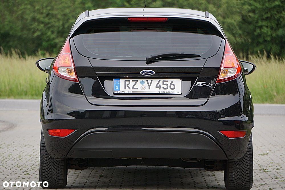 Ford Fiesta 1.25 Celebration - 14