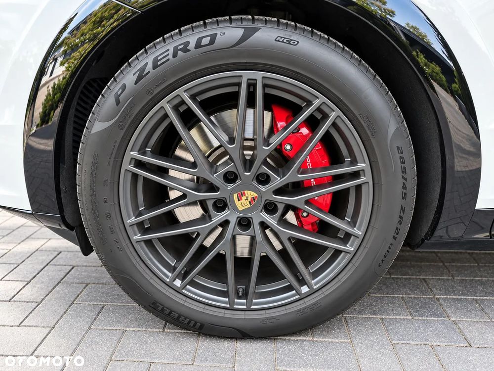 Porsche Cayenne - 29