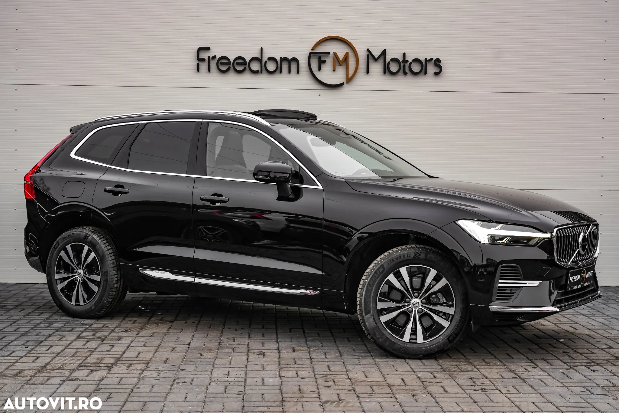 Volvo XC 60 T6 AWD Plug-in Hybrid Plus Bright - 5