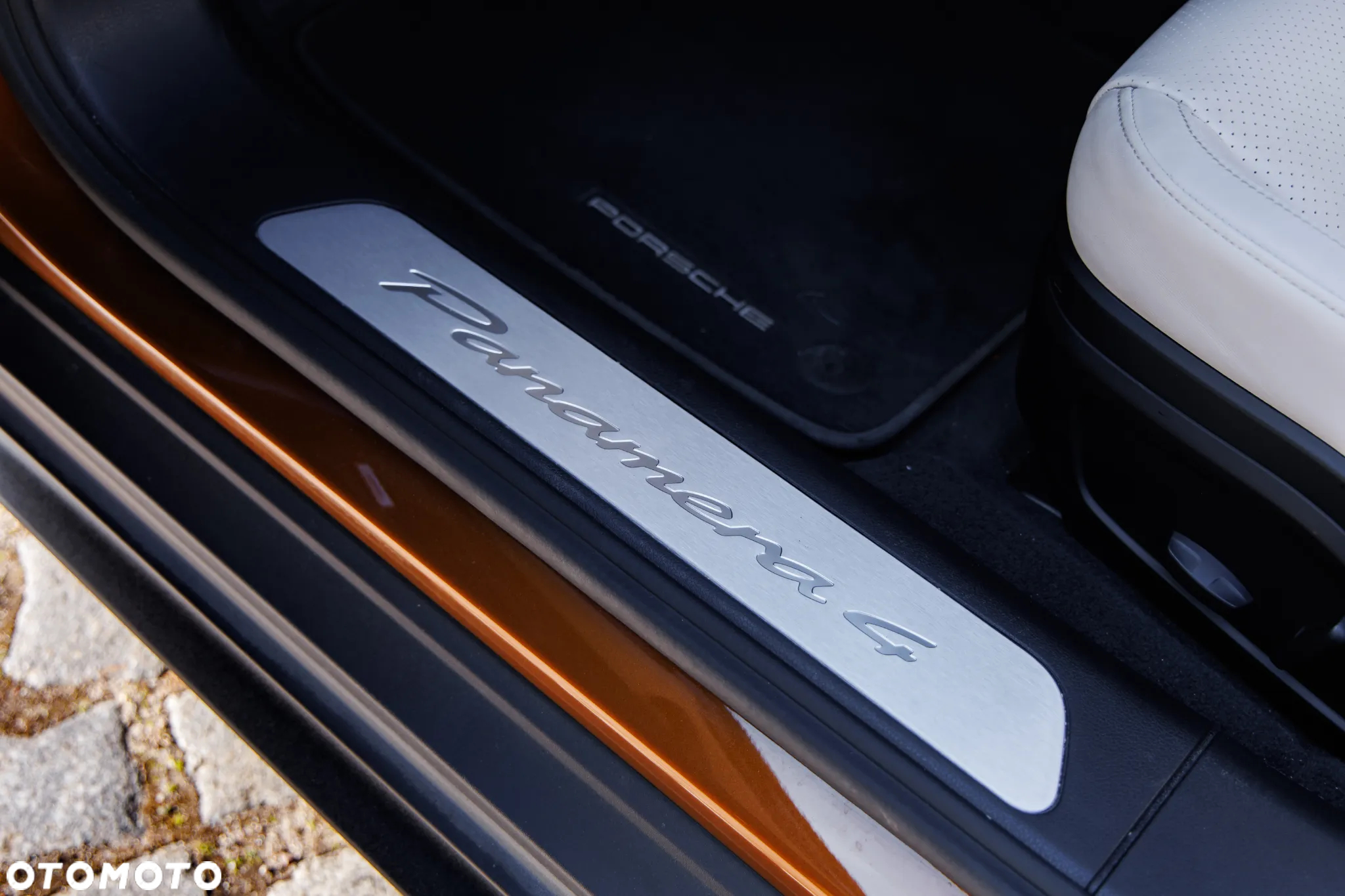 Porsche Panamera 4 - 12