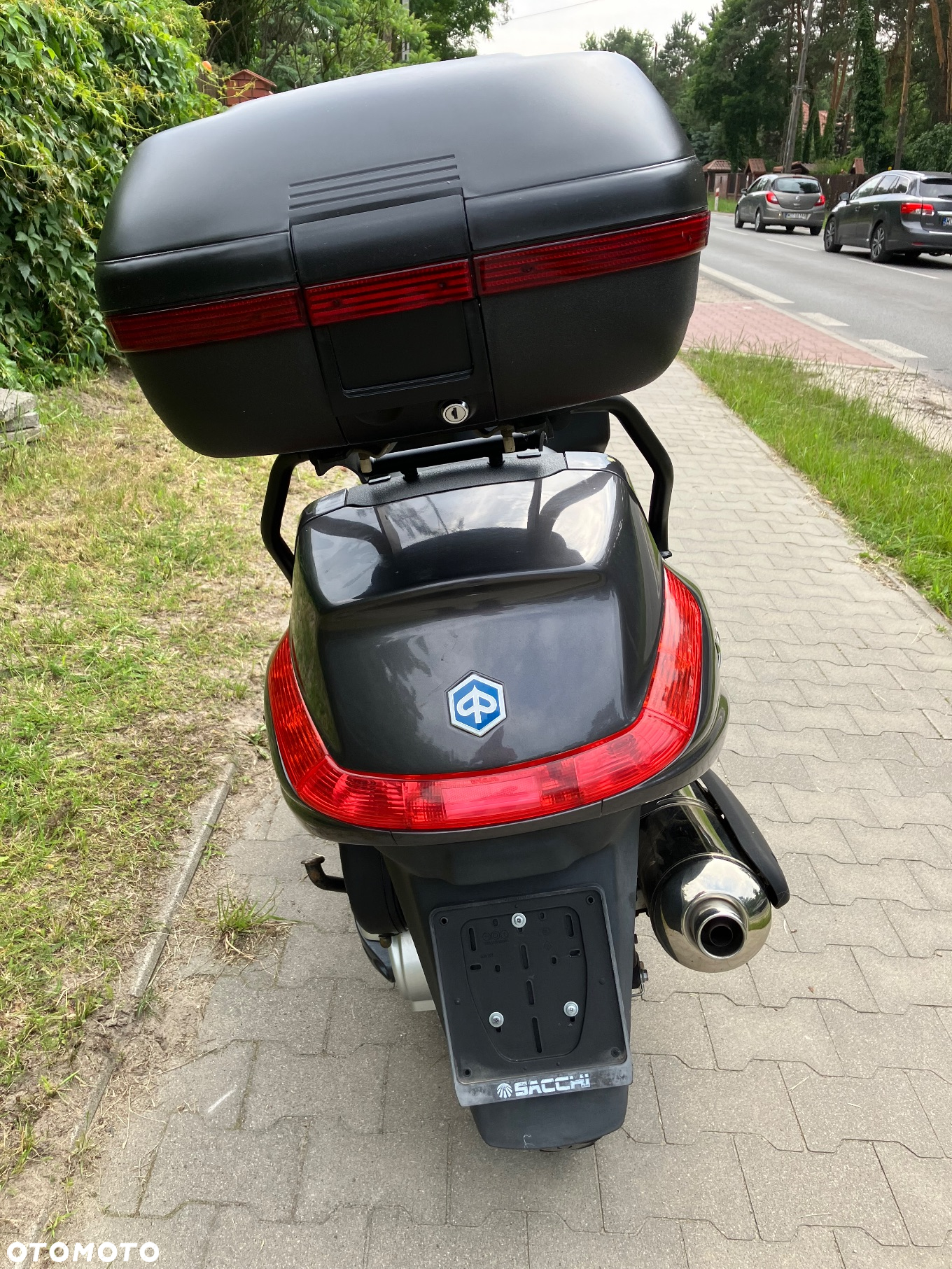 Piaggio X7 - 8