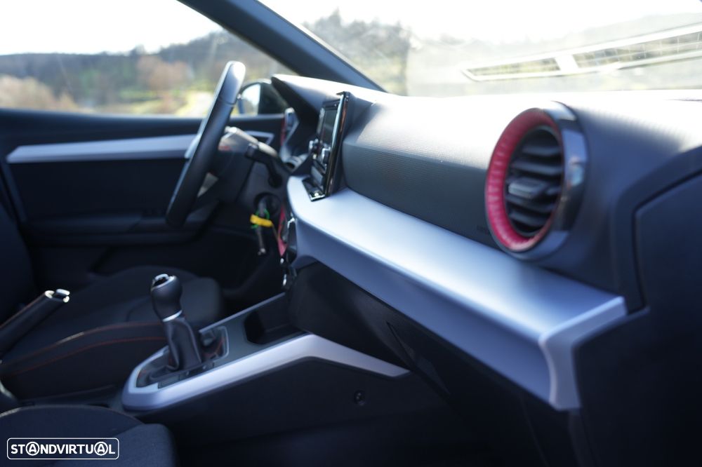 SEAT Arona 1.0 TSI FR - 10