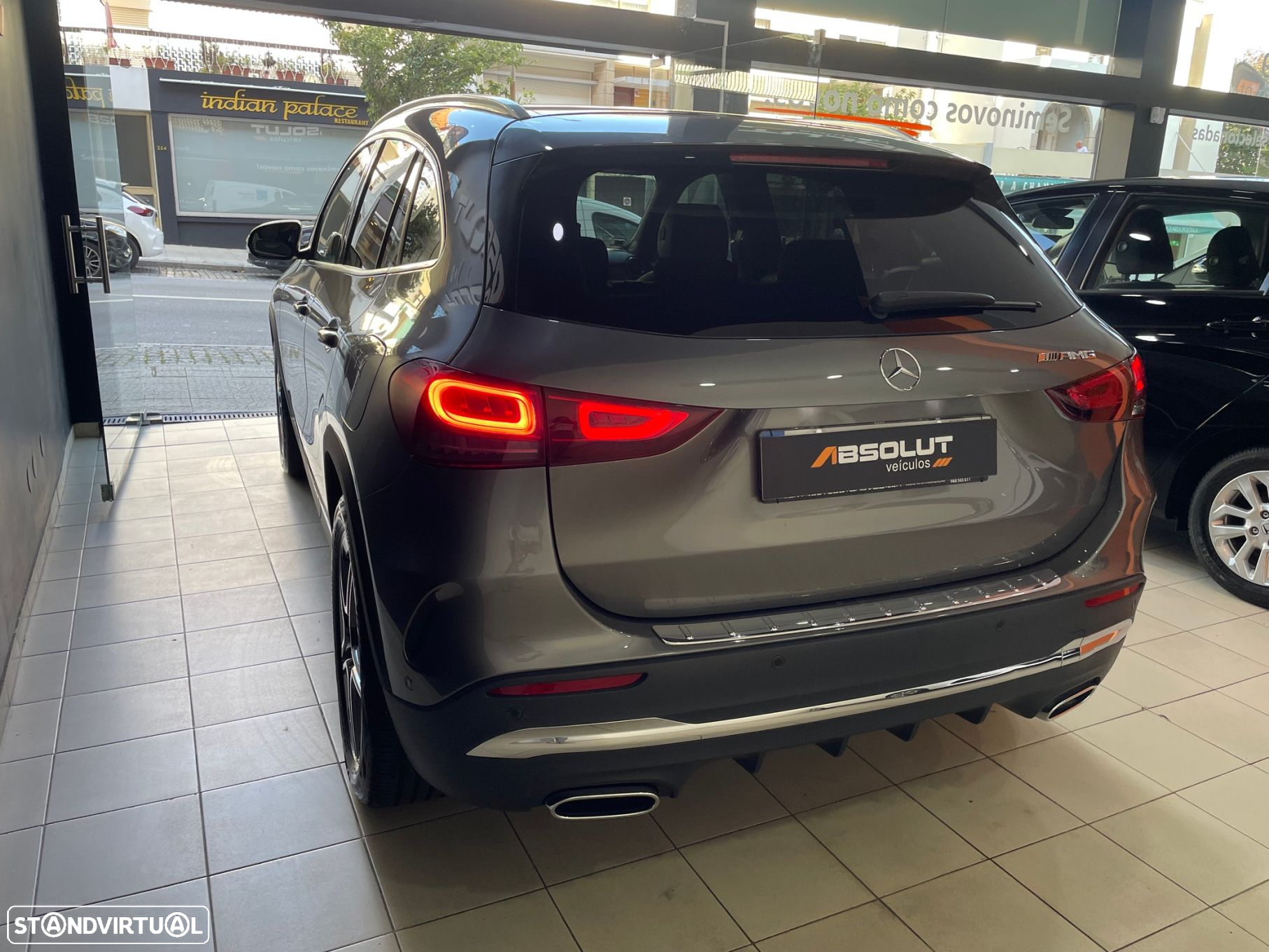 Mercedes-Benz GLA 180 d AMG Line - 4
