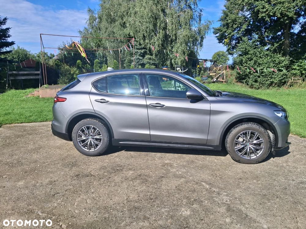 Alfa Romeo Stelvio 2.0 Turbo 16V AT8-Q4 - 3