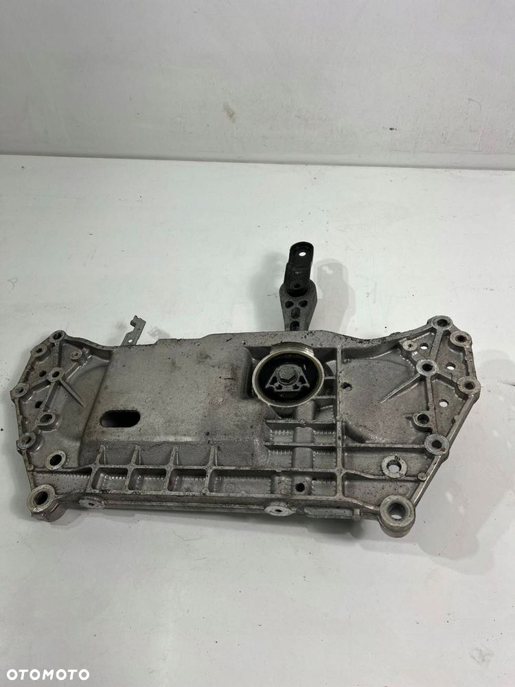 1K0 199 369 F Sanki przednie 2.0 TFSI Audi S3 8P SB 5d - 1