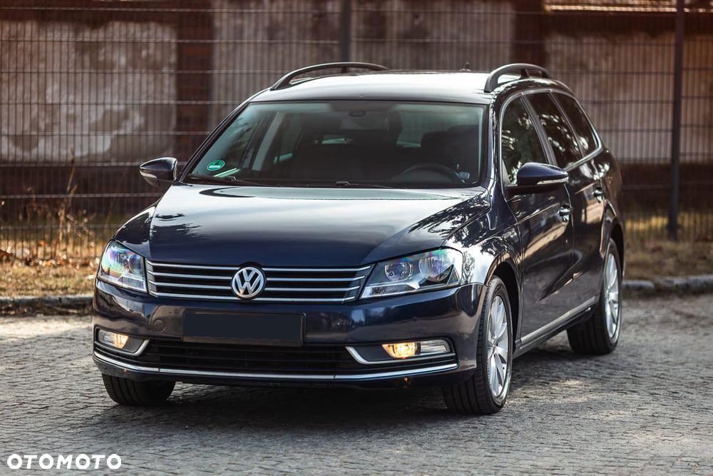 Volkswagen Passat 2.0 Blue TDI SCR Comfortline - 2