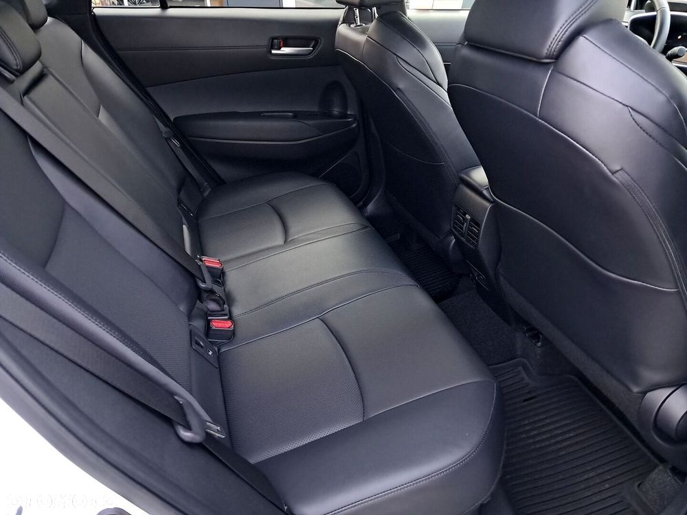 Toyota Corolla Cross - 12