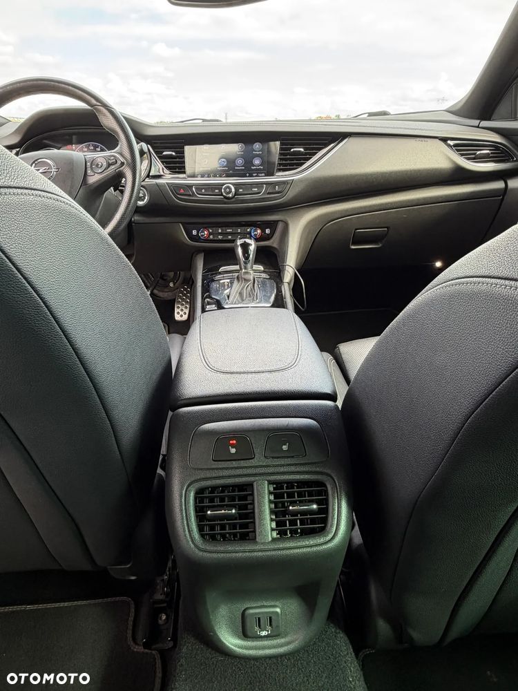 Opel Insignia 1.5 T GPF Exclusive S&S - 24
