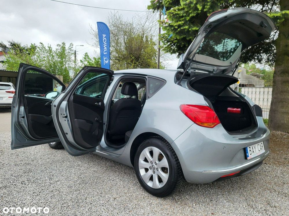Opel Astra - 10