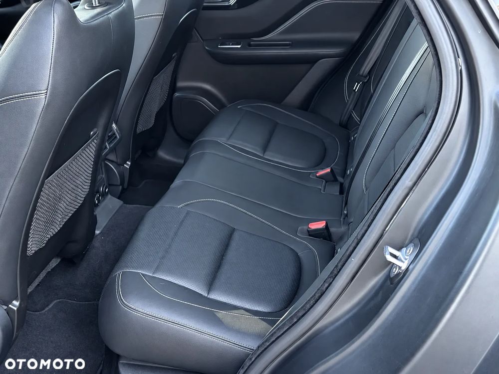 Jaguar F-Pace 30t AWD R-Sport - 16
