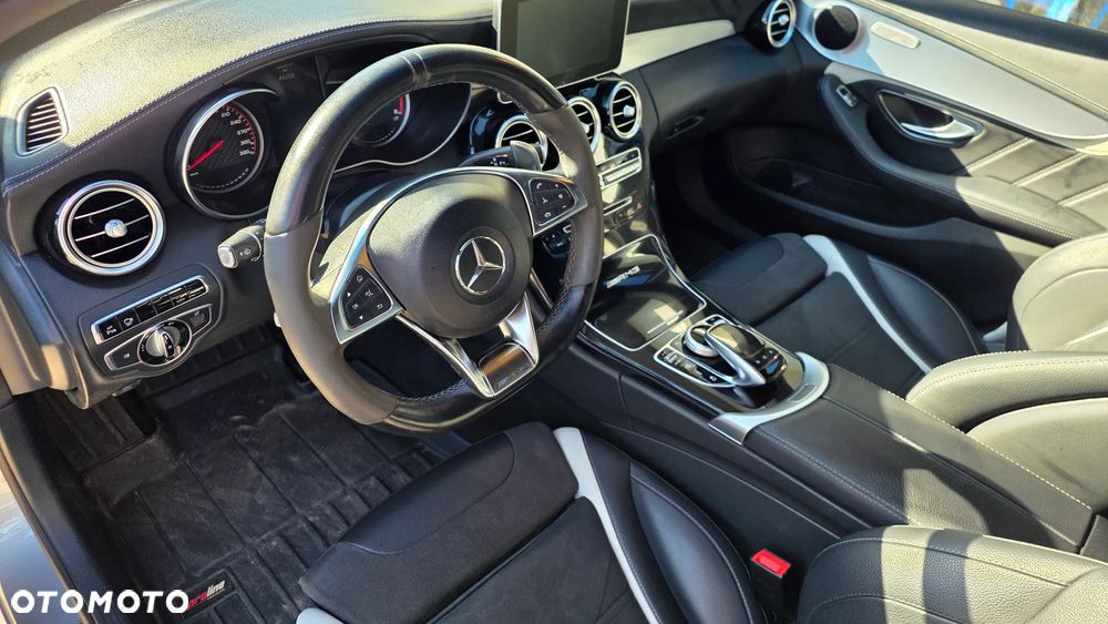 Mercedes-Benz Klasa C AMG 63 S - 15