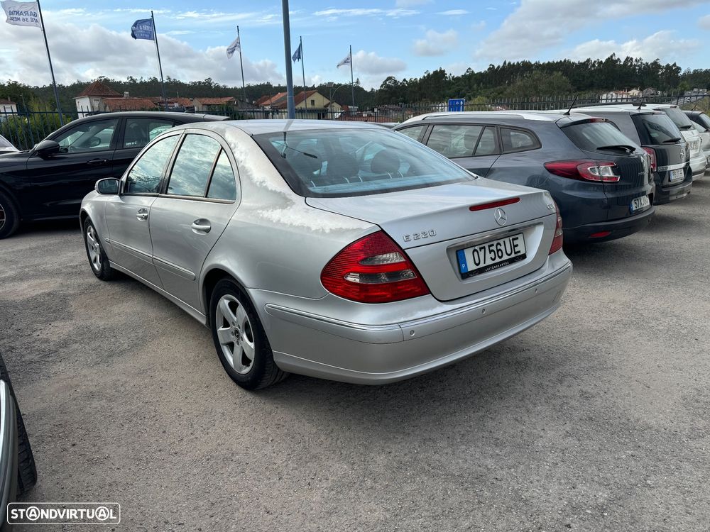 Mercedes-Benz E 220 CDi Avantgarde - 31