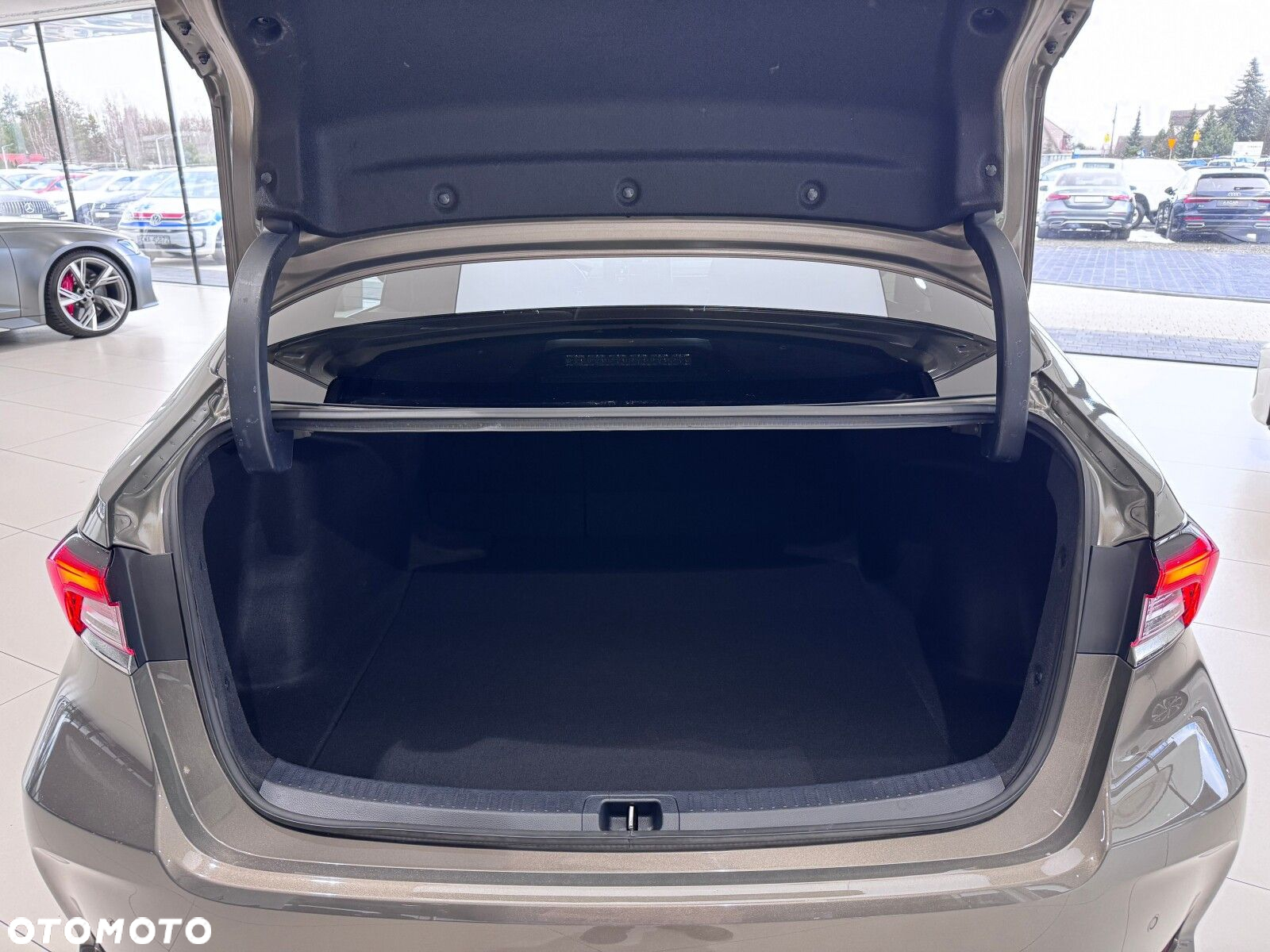 Toyota Corolla - 18