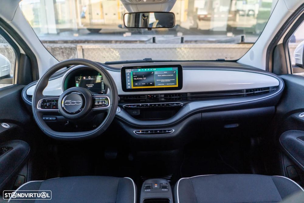Fiat 500e 3 + 1 42 kWh - 7