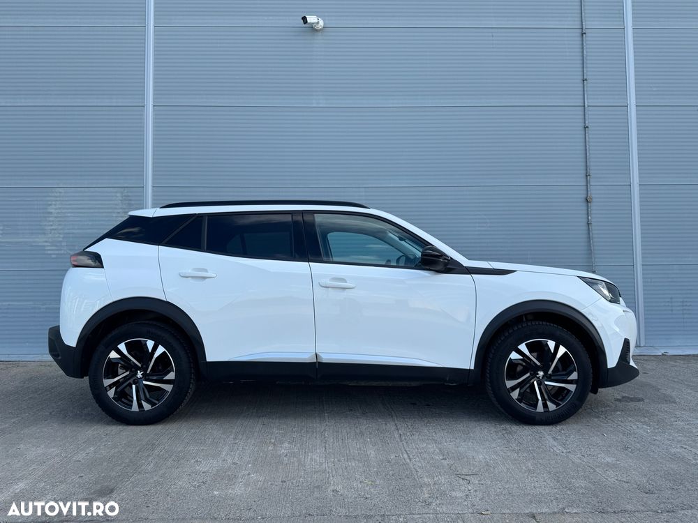 Peugeot 2008 PureTech 130 GT Pack - 2