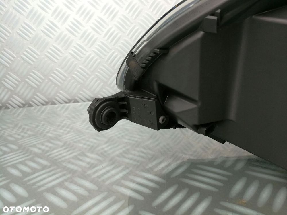 1K6941032 reflektor lampa prawa prawy przód przednia VW GOLF V JETTA XENON - 14