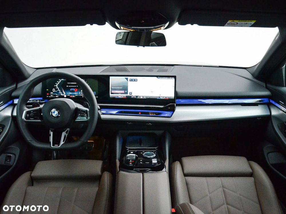 BMW Seria 5 520d xDrive mHEV M Sport - 3