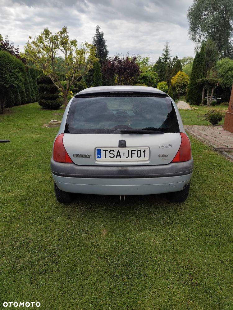 Renault Clio - 5