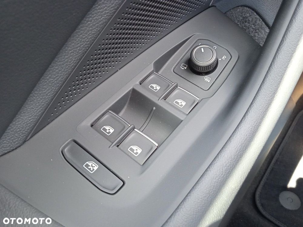 Volkswagen Passat 1.5 TSI EVO Elegance DSG - 20