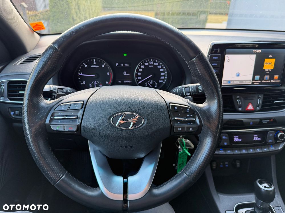 Hyundai i30 1.6 D GO Plus DCT - 21