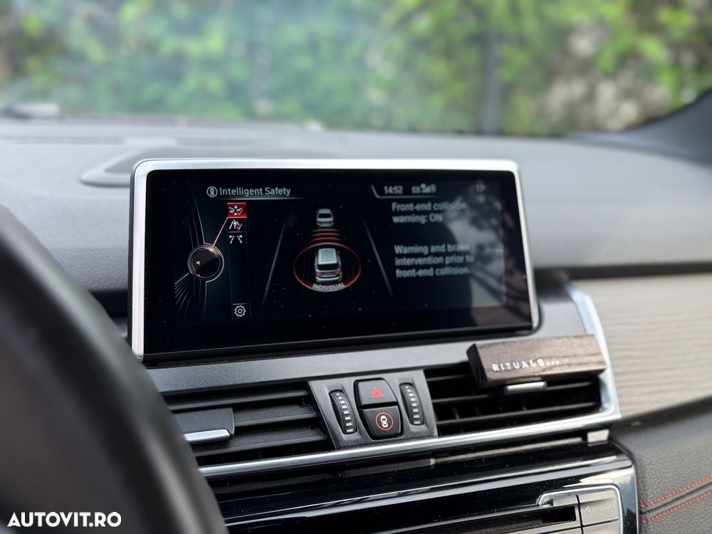 BMW Seria 2 218d - 31