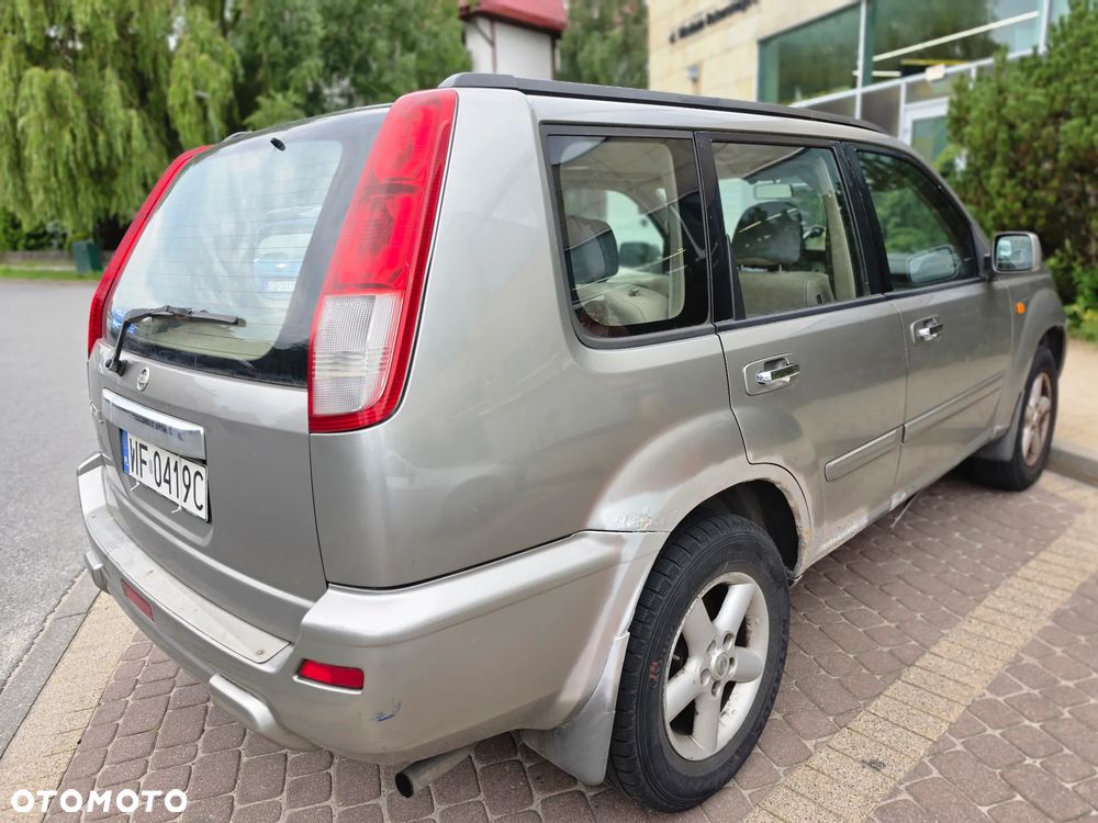 Nissan X-Trail 2.0 4x4 Comfort - 3