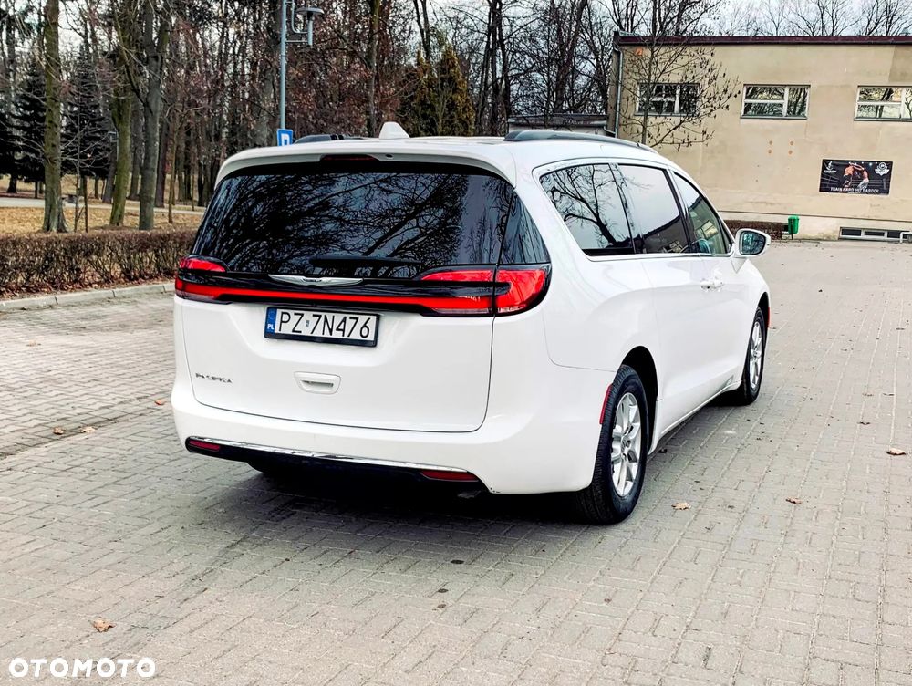 Chrysler Pacifica - 9