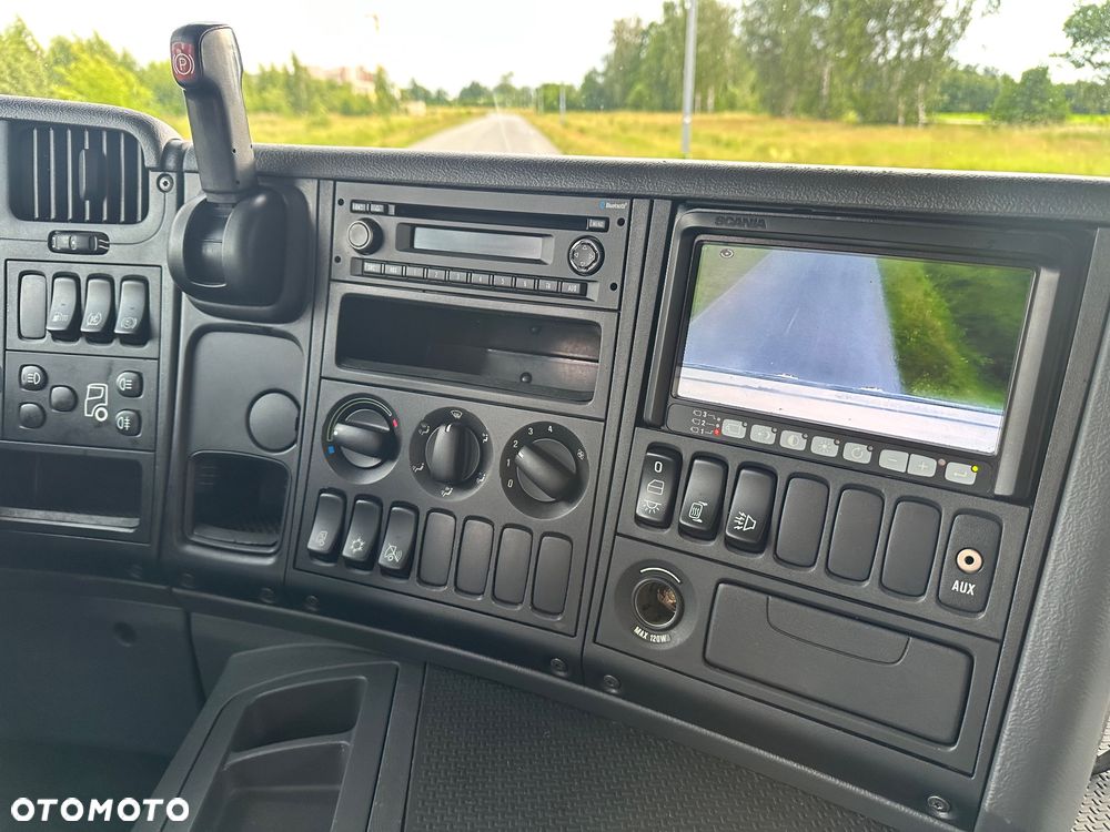 Scania P250 euro6 z Holandii kontener izoterma 19palet - 24