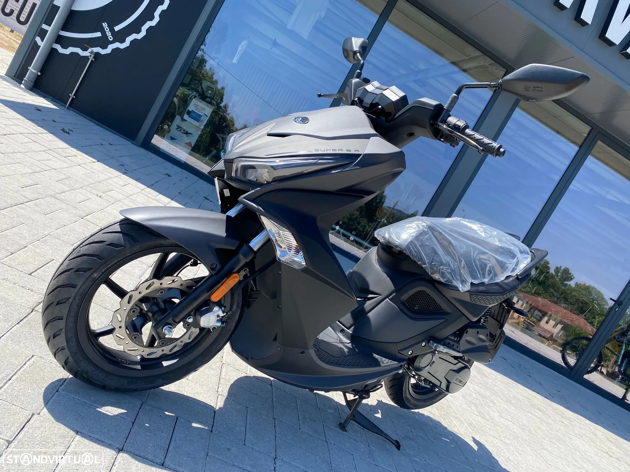 Kymco Super 8 R - 5