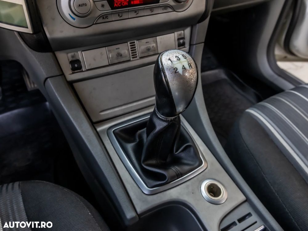 Ford Focus 1.6 TDCi Plus - 16