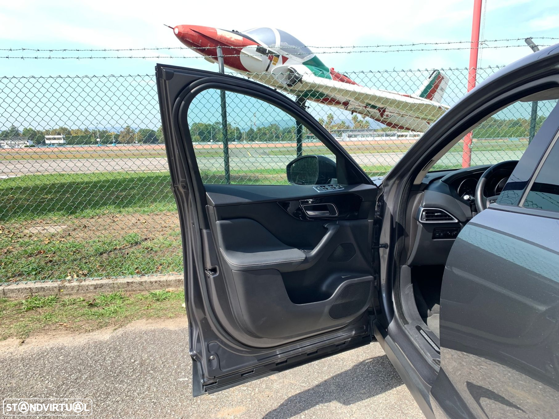 Jaguar F-Pace 2.0 i4D R-Sport Aut. - 46