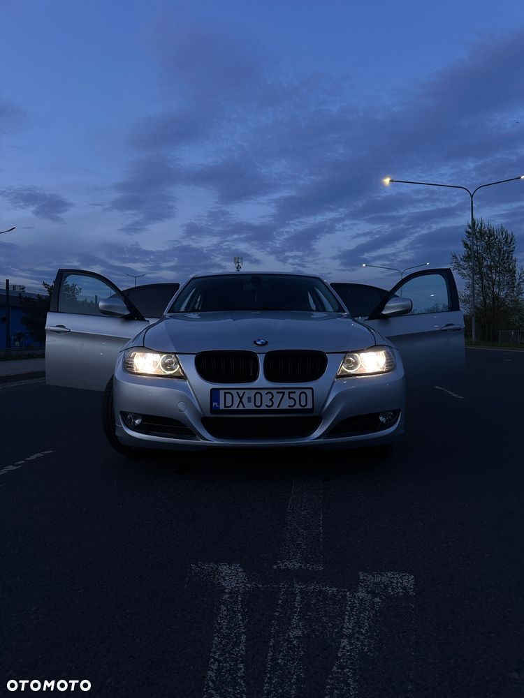 BMW Seria 3 320d DPF - 9